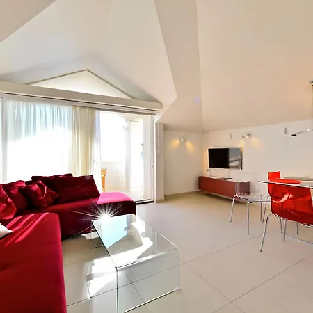 Penthouse Sea View - Palace Lidija